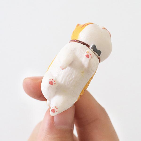Einzigartige drehbare Katzenfigur Miniatur, charmante Dekoration für jedes Zuhause.
