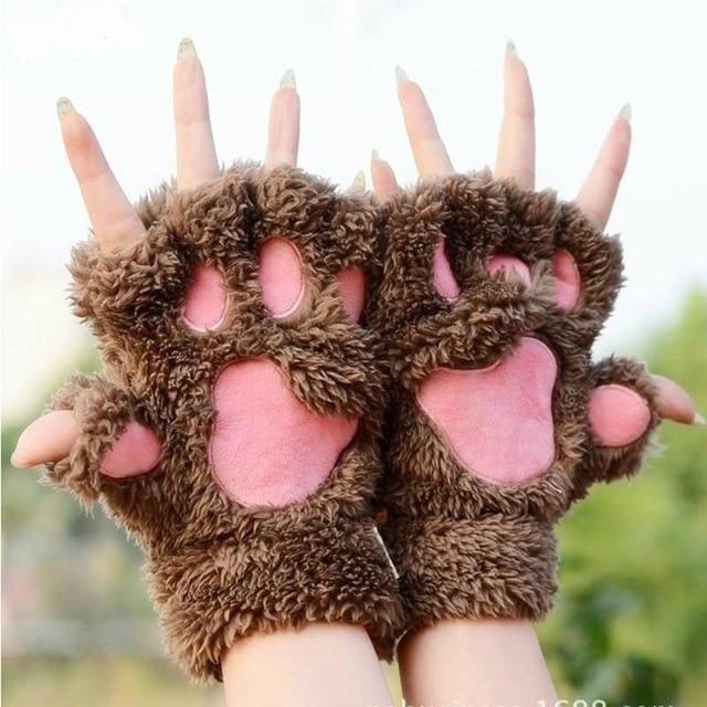 Kuschelige Unisex Winter-Handschuhe mit Bärenpfoten-Design, warm und ideal als modisches Accessoire.