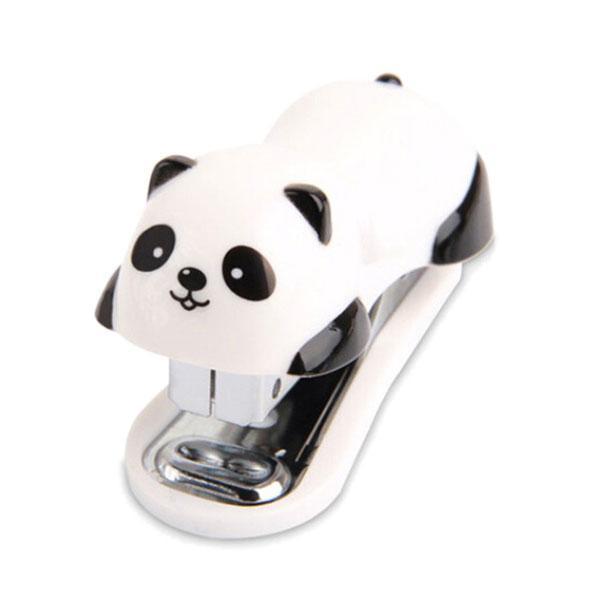 Kompakter Panda Mini-Tacker, praktisch für Schule, Büro & Zuhause. Ideales Geschenk für kleine und große Panda-Fans.