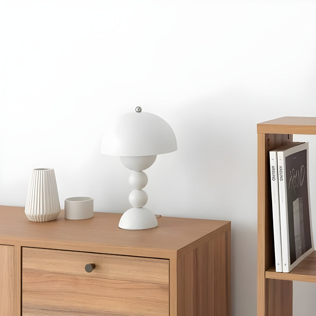Vielseitige LED Tischlampe, dimmbar, skandinavisch, passt zu jedem Einrichtungsstil.