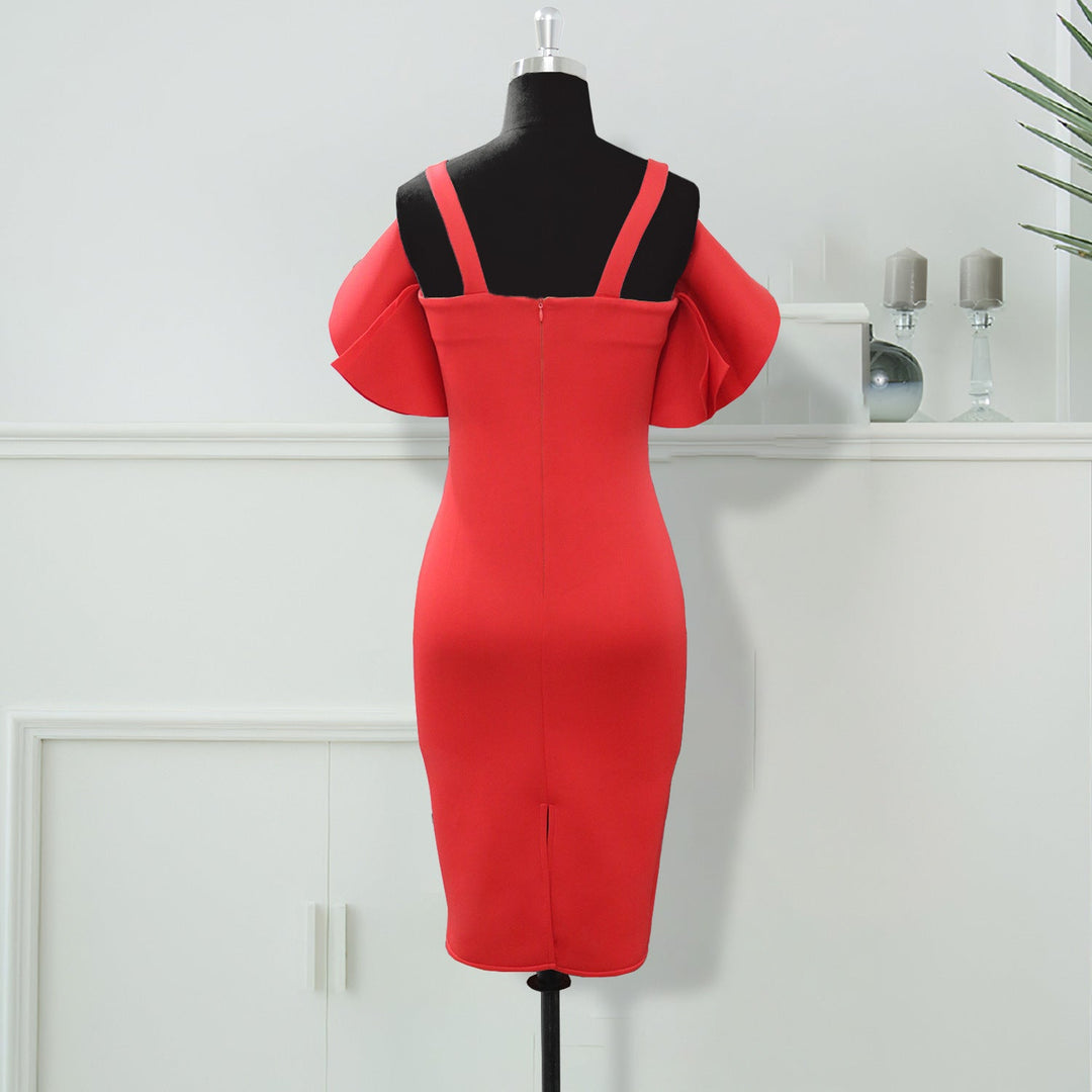 Festliches Damen Partykleid in Orangerot, figurbetont mit dezenten Rüschen, ideal für besondere Anlässe.