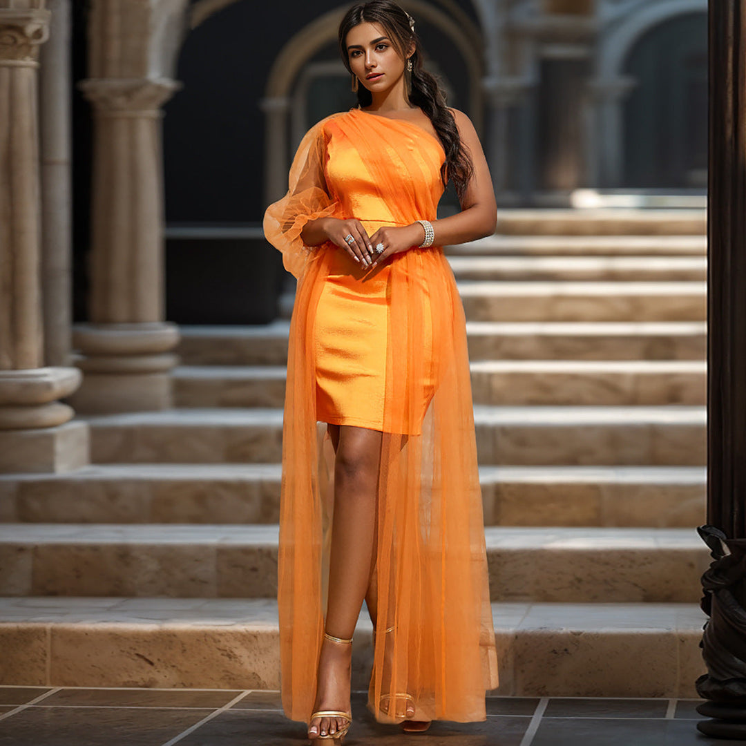 Oranges One-Shoulder Damen Abendkleid mit elegantem Overlay, perfekt für festliche Anlässe & Partys.
