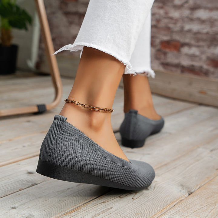 Stylische orthopädische Damen-Ballerinas Mia. Flache Sommerschuhe mit Komfortsohle & elegantem Design.