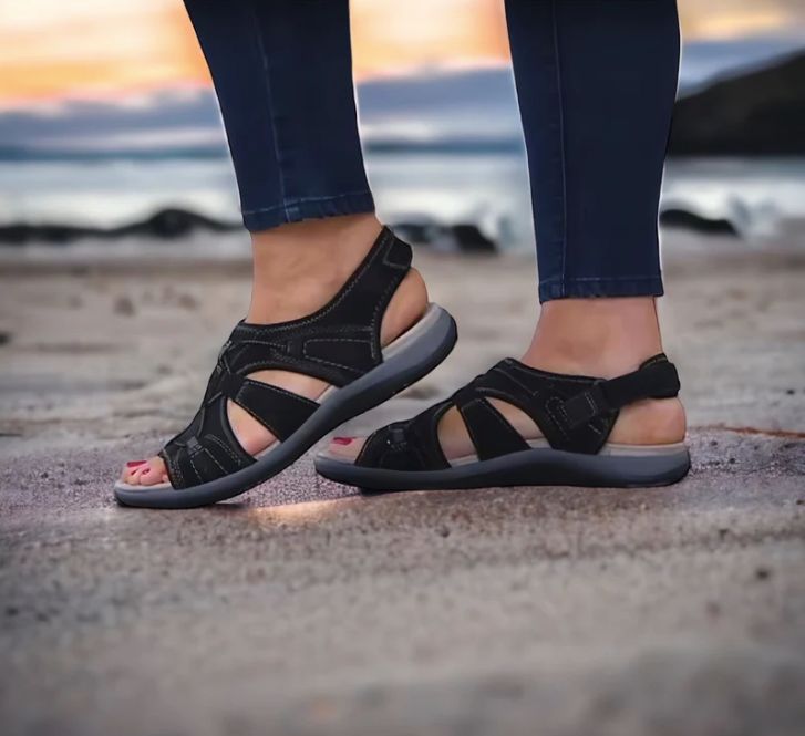 Leichte Sommer Sandalen für Damen mit rutschfester Sohle und komfortabler Dämpfung, ideal als Freizeitschuhe.