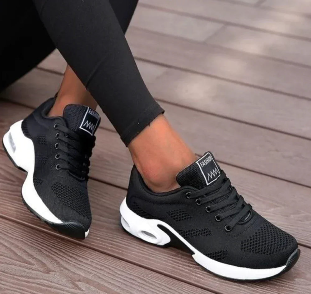 Elegante orthopädische Damen Schuhe in modernem Design. Komfortschuhe mit Stil für jeden Anlass.