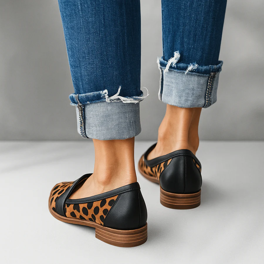 Elegante Damen Slipper aus Leder, orthopädisch und bequem, perfekt als stilvoller Alltagsschuh.