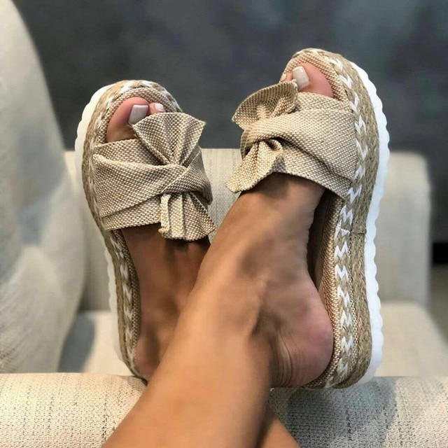 Bequeme, rutschfeste Damen Sandalen, ideal für Alltag, Freizeit & Reisen im Sommer.