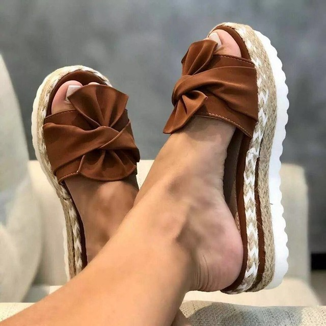 Unterstützende Damen Sandalen, orthopädisch, mit optimalem Komfort für den Sommer.