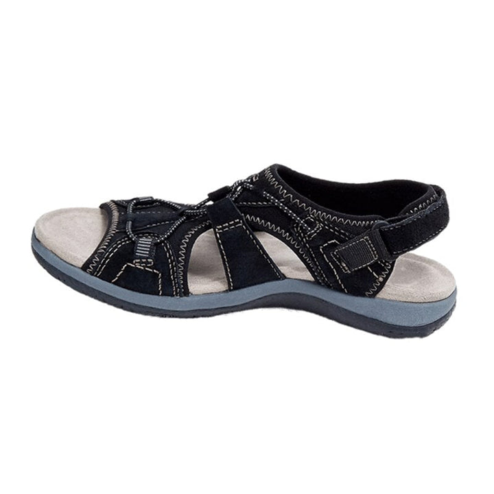 Orthopädische Sommersandalen für Damen, bieten optimale Stütze und Polsterung.