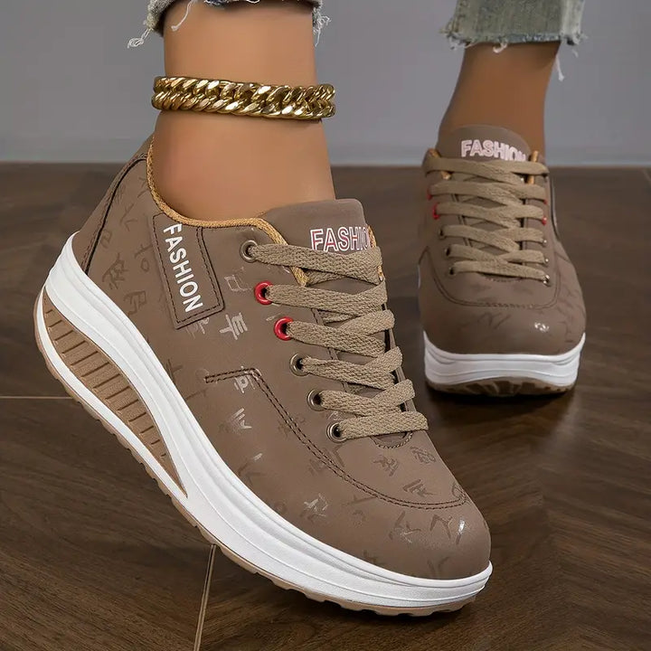 Moderne Damensneaker, orthopädisch, mit Air Cushion für leichte, stilvolle Schritte und Fußgesundheit.