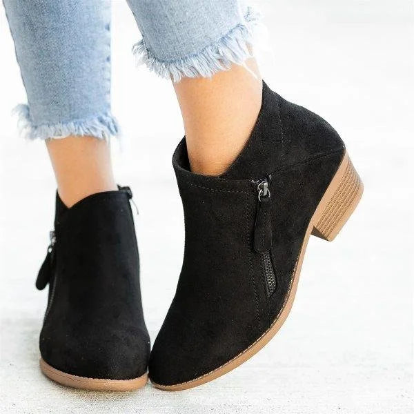 Damen Orthopädische Stiefeletten mit optimaler Fußstütze. Ideal als bequeme Gesundheitsschuhe für den täglichen Spaziergang.