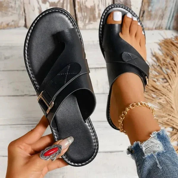 Bequeme Damensandalen mit Hallux Valgus Korrektur. Unterstützen Fußgesundheit und bieten maximalen Komfort.