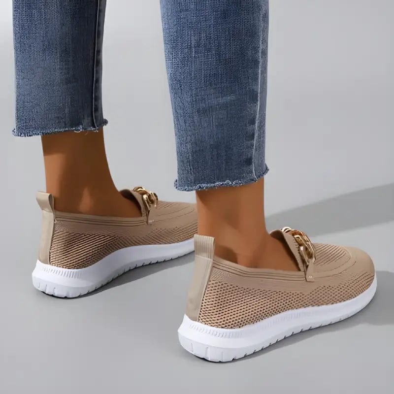 Atmungsaktive orthopädische Damenschuhe, ideal als Sommerschuhe, bieten gesunde Füße & Komfort.