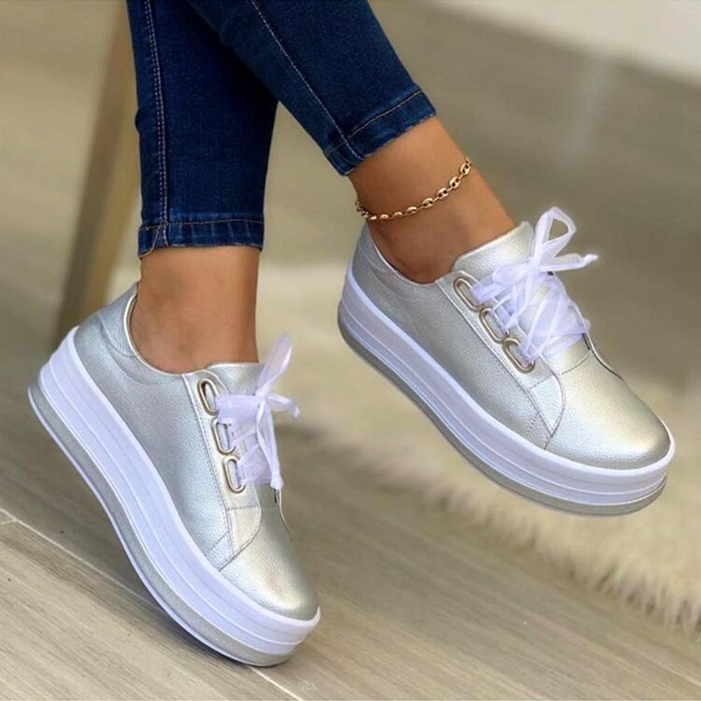 Bequeme orthopädische Walkingschuhe für Damen, ideal für Freizeit & Spaziergänge, gute Unterstützung.
