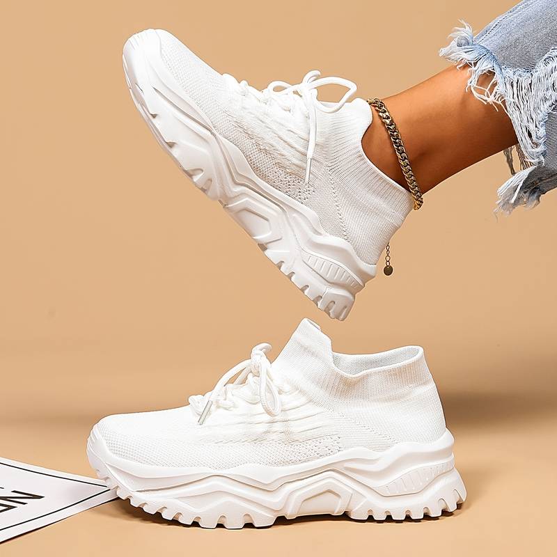 Elena Damensneaker: elegante orthopädische Schuhe für Damen. Bietet maximalen Komfort & Unterstützung im Alltag.
