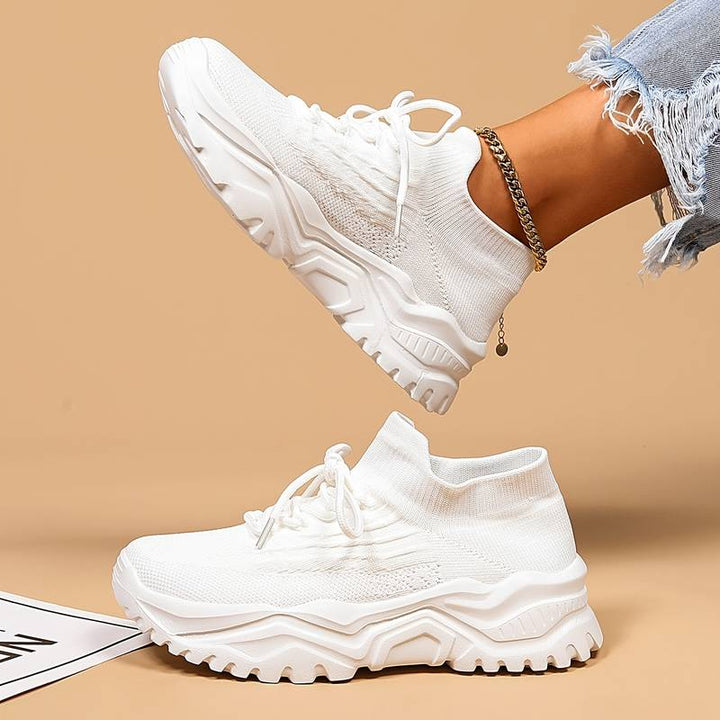 Elena Damensneaker: elegante orthopädische Schuhe für Damen. Bietet maximalen Komfort & Unterstützung im Alltag.