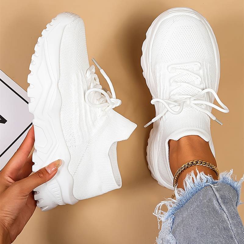 Orthopädische Damensneaker Elena. Die idealen Komfortschuhe für Freizeit & Alltag, elegant & fußfreundlich.