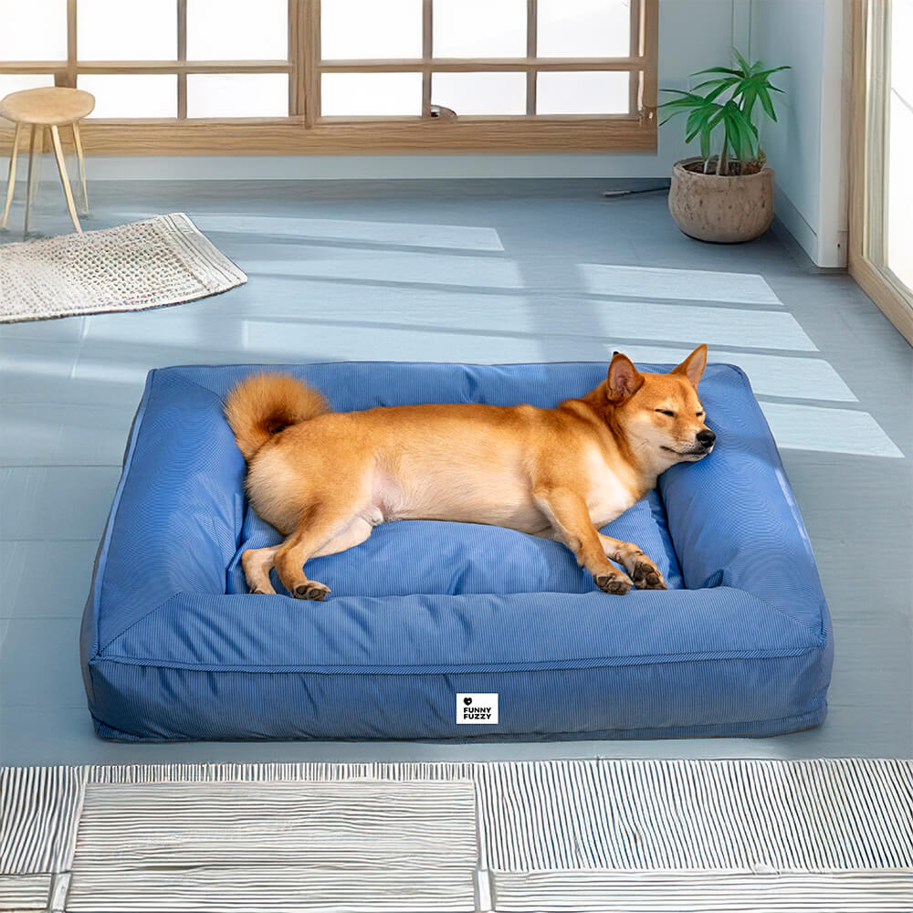Widerstandsfähiges orthopädisches Hundebett für große Rassen, wasserabweisend & dauerhaft formstabil.