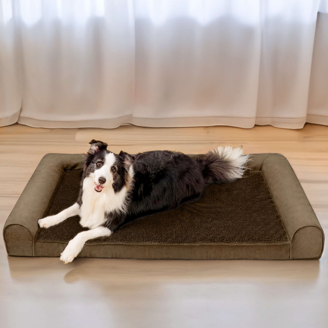 Hochwertiges orthopädisches Hundebett mit abnehmbarem Bezug, pflegeleicht und hygienisch.