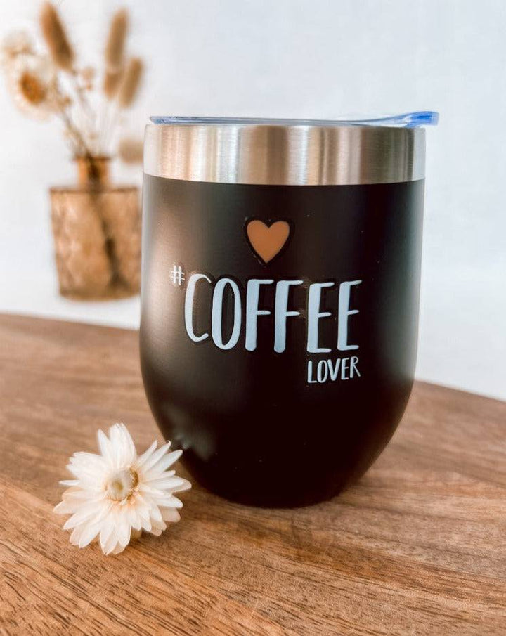 Doppelwandiger Edelstahlbecher 350ml, robust & praktisch, als Reisebecher oder Kaffeebecher mit Deckel.