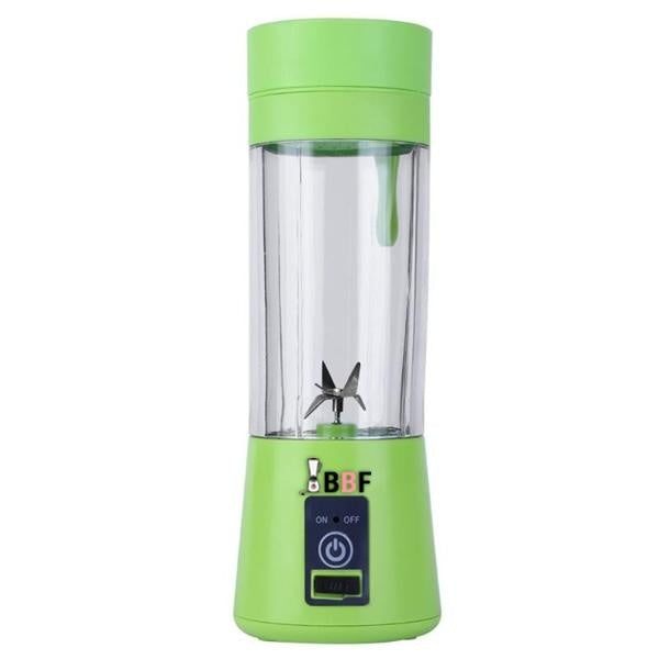 Frischer grüner Smoothie wird in einem kompakten, tragbaren USB Mixer (pw260513) gemixt; für gesundes Leben & Sport.