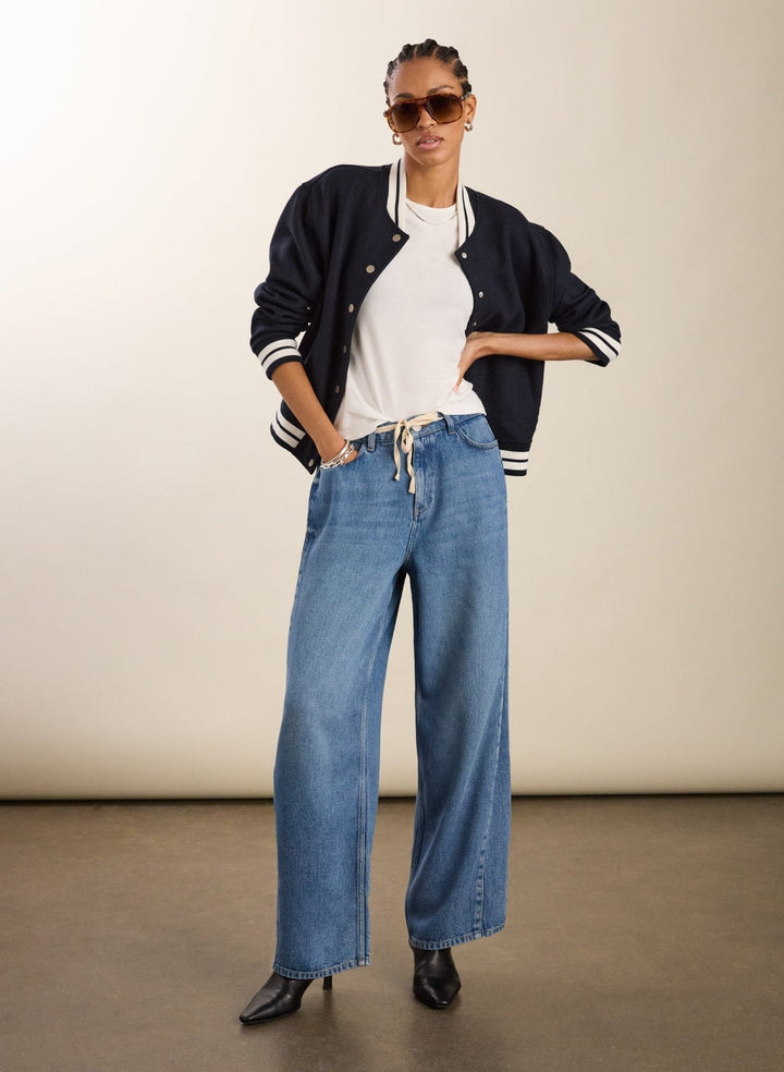Komfortable Damen Wide Leg Jeans in Indigo mit praktischem Bindeband für den lässigen Alltags-Look.
