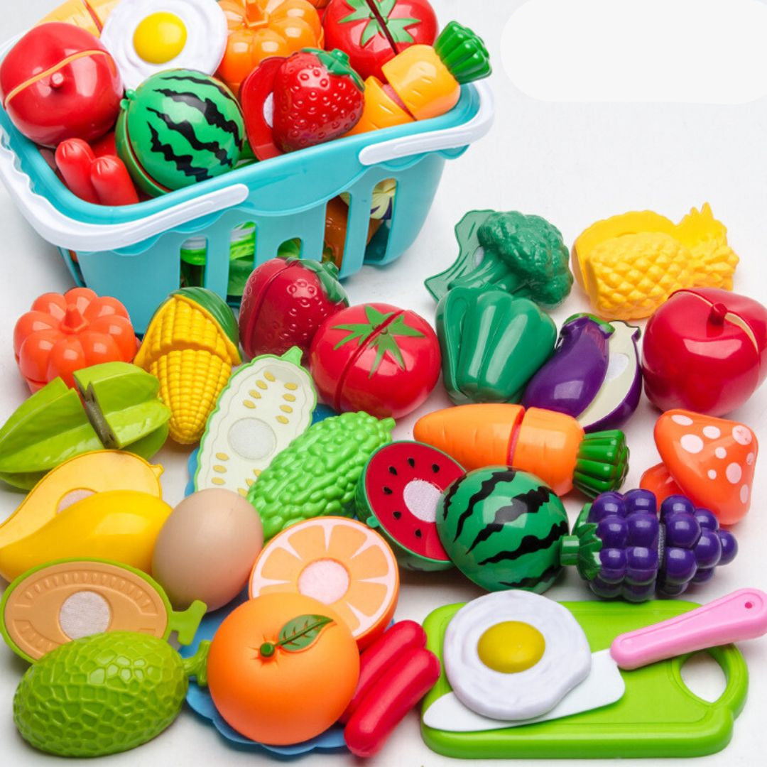 Motorikspielzeug: Obst & Gemüse Schneideset, ideal zum spielerischen Erlernen von Schneidefähigkeiten für Kinder.
