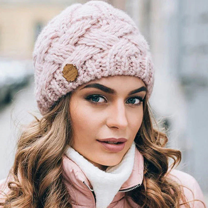 Lässig-elegante Damen Beanie, spendet angenehme Wärme und setzt modische Akzente im Winter.