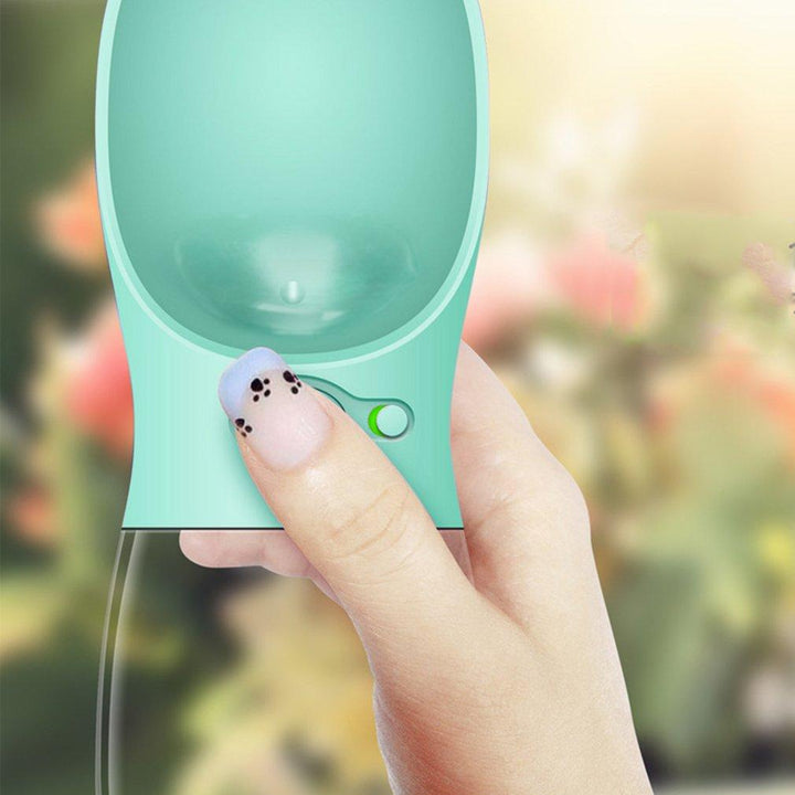 Tragbare Hundewasserflasche 350ml für Spaziergänge und Reisen. Einfache Hydrierung für Ihr Haustier unterwegs.