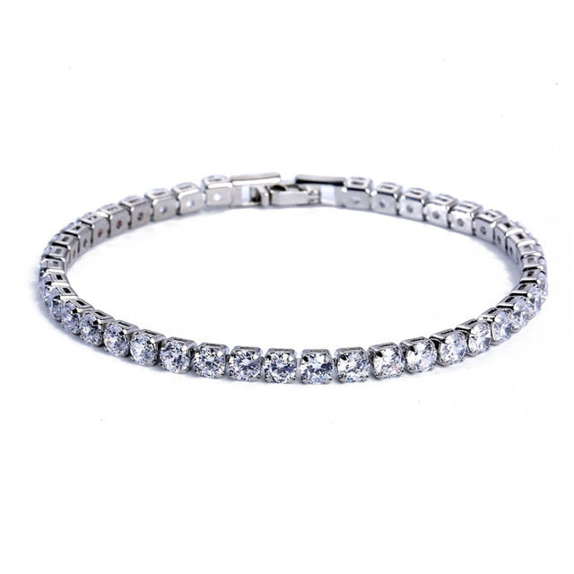 Unisex Kettenarmband mit funkelnden Zirkonia-Steinen; elegantes Accessoire für täglichen Glanz.
