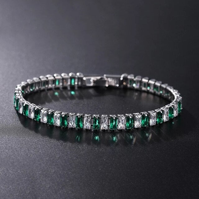 Funkelndes Zirkonia Kettenarmband, unisex; modisches Accessoire für einen Hauch von Luxus.
