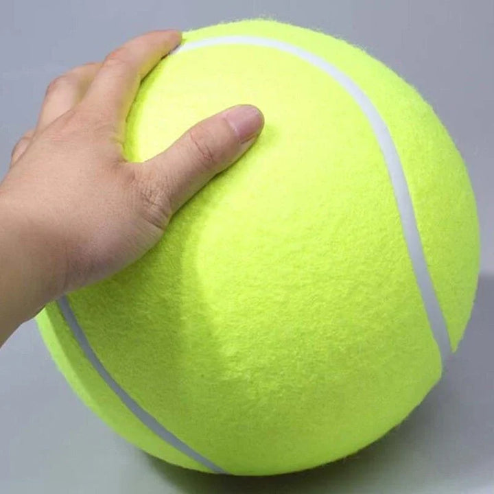 Großer XXL Tennisball (24cm) für Hunde, ideal als strapazierfähiges Hundespielzeug zum Apportieren und Kauen.