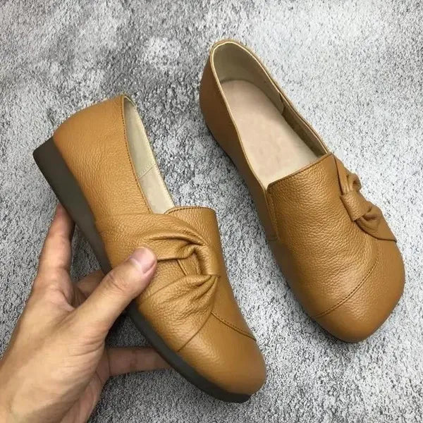 Elegante und bequeme Damenschuhe in Beige mit weicher Dämpfung, rutschfester Sohle und Fußgewölbeunterstützung.