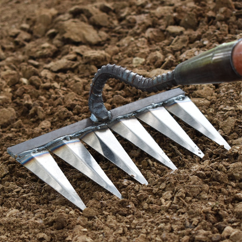 Ergonomischer Unkrautschneider, ein unverzichtbares Gartenwerkzeug für jede Gartenpflege und saubere Beete.