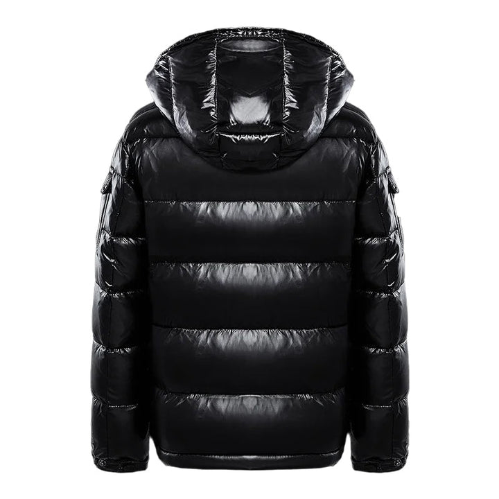 Warme, moderne Herren Winterpufferjacke glänzend, idealer Kälteschutz für Outdoor & Freizeit.