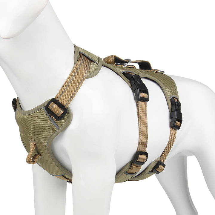 Verstellbares reflektierendes Hundegeschirr aus strapazierfähigem Nylon für optimalen Sitz und Sicherheit.