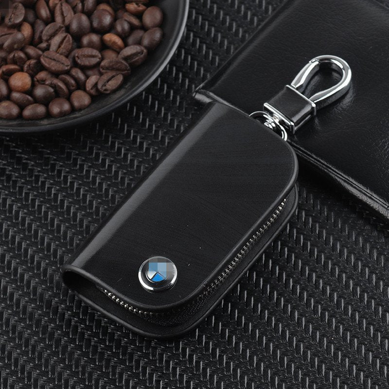 RFID Autoschlüssel Etui: Schutzhülle aus Leder für Keyless-Go Diebstahlschutz. Blockiert Funksignale effektiv.