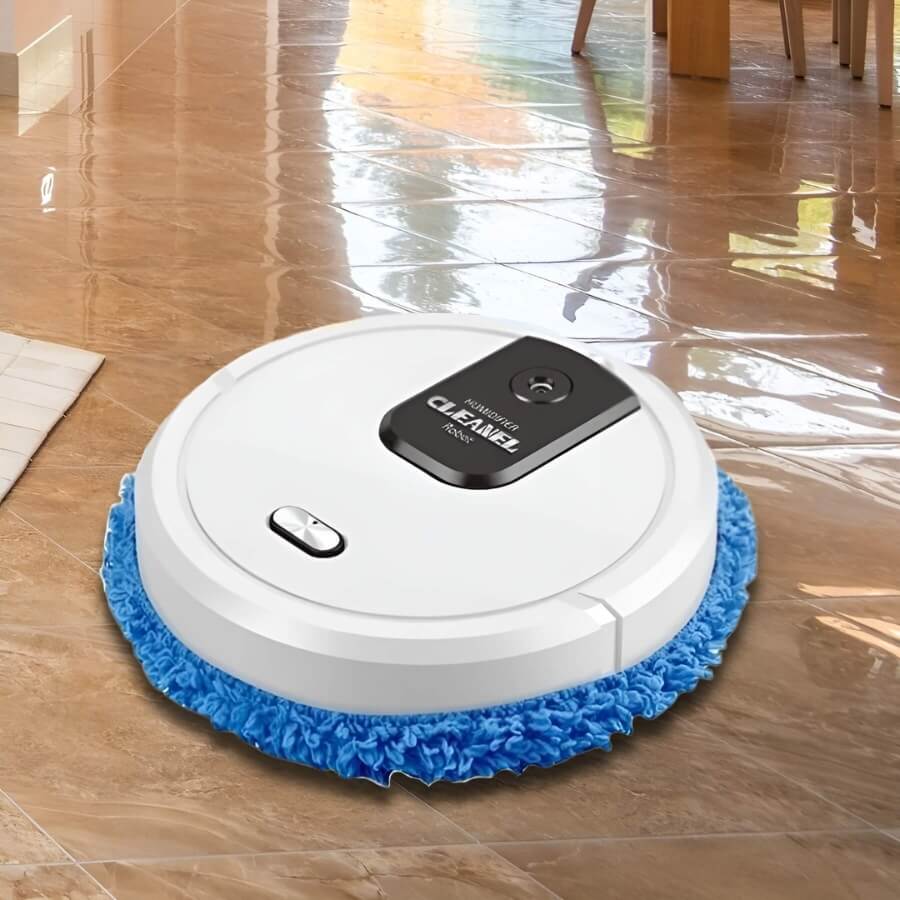 Hand steuert Roboter-Wischmopp per App auf Smartphone. Smarte Hausreinigung, bequem und automatisch.