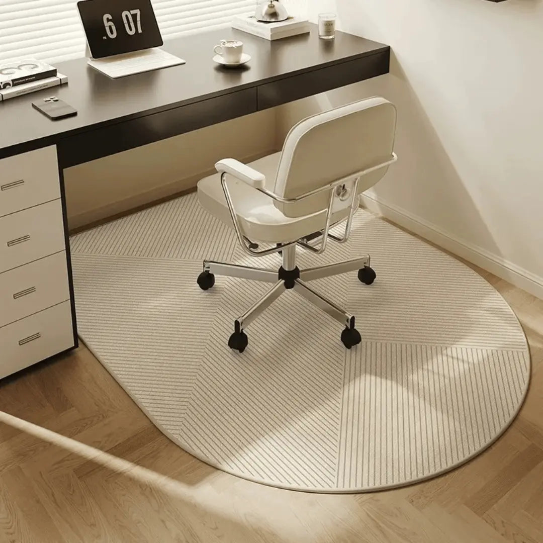 Robuste Bodenschutzmatte für Bürostühle, schützt Hartböden & Teppiche im Büro oder Homeoffice langlebig.