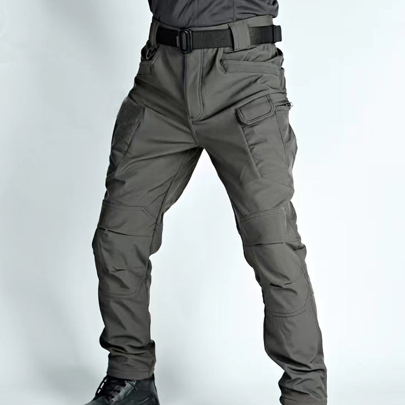 Funktionale Herrenhose, wasserdicht, komfortabel und robust, für höchste Ansprüche beim Wandern und Trekking.