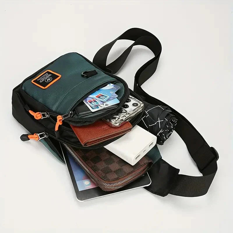 Detailaufnahme der robusten Herren-Schultertasche. Hochwertige Umhängetasche für lange Haltbarkeit.