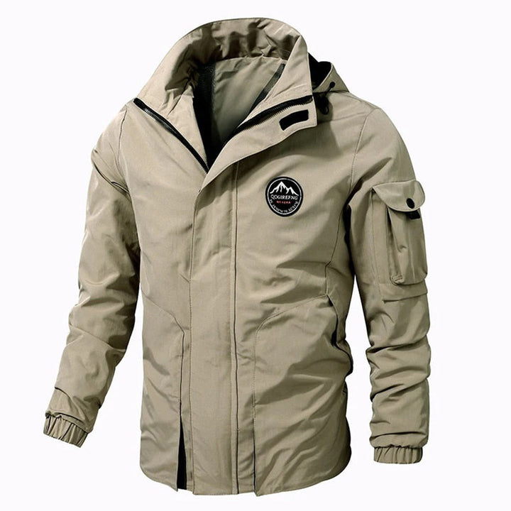 Robuste Herren Winterjacke Riley mit Kapuze, ideal für kalte Wintertage. Warm & stilvoll für den Alltag.