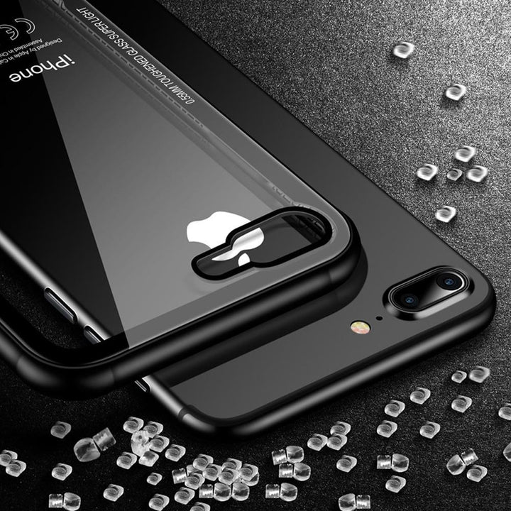 Schutzhülle für iPhone mit gehärtetem Glas und Silikonrückseite. Extrem stoßfest und kratzfest für langanhaltenden Schutz.