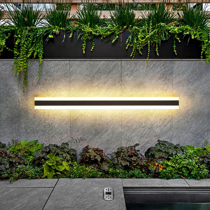 Wetterfeste, langlebige LED-Wandlampe für außen, ideal als Hoflampe und Terrassenbeleuchtung. Wasserdicht.