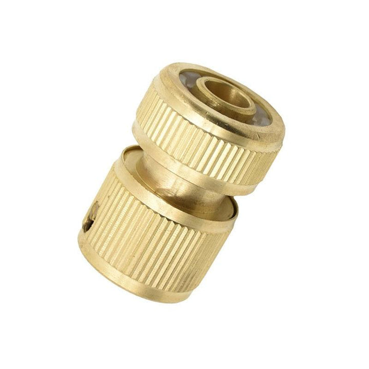Premium 16mm Messing Gartenschlauchanschluss für Bewässerung. Robuster Schnellverbinder für lange Nutzung.