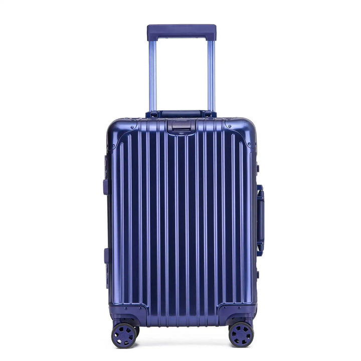 Hochwertiger Tirana Koffer aus Aluminium-Magnesium. Robustes Design und flexible 360° Rollen für einfaches Handling.