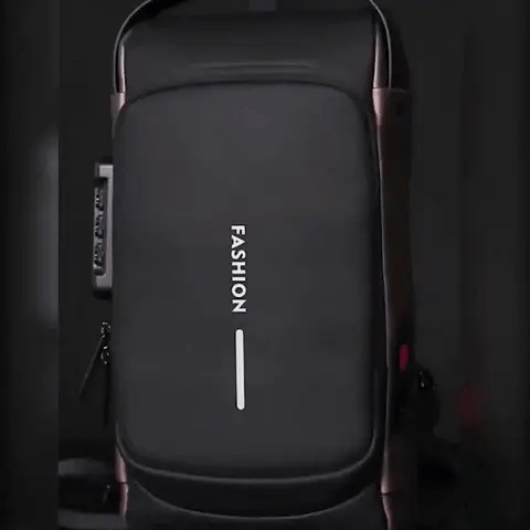 Praktischer Pendlerrucksack mit Diebstahlschutz, Organizer-Fächern und robustem Design für den Arbeitsweg.