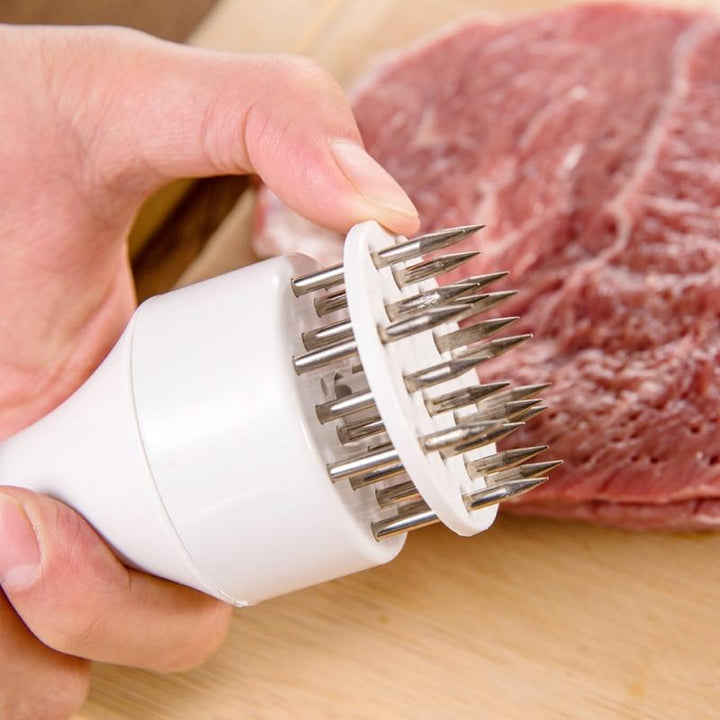 Hochwertiger Edelstahl Fleischklopfer zum Zartmachen von Fleisch. Unverzichtbares Küchenzubehör für Kochen & Grillen.