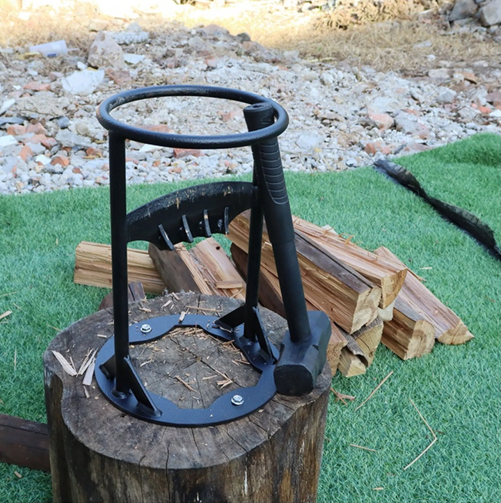Langlebiger Gusseisen-Holzspaltkeil für effizientes Spalten von Holzscheiten. Robustes Spaltwerkzeug.