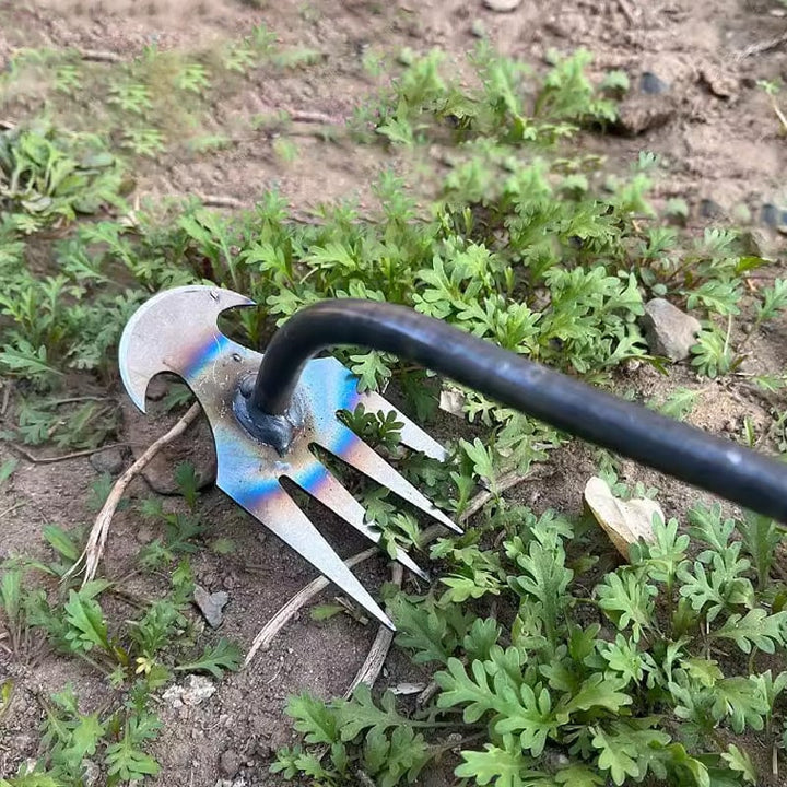 Ergonomisches Jäte-Werkzeug aus Metall, das Unkraut präzise aus dem Gartenbeet entfernt, für einfache Gartenpflege.